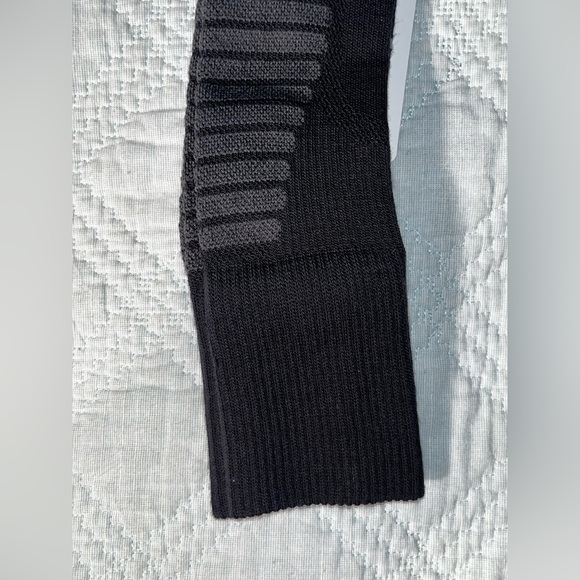 $24 NIKE OUTDOOR WOOL BLEND CREW SOCKS FD8472-010 Black Men’s 6-8 Women’s 6-10 - Picture 3 of 8
